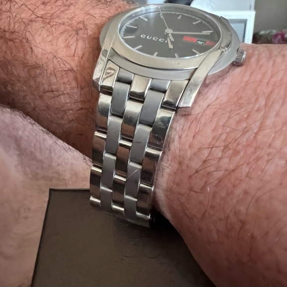 Gucci 5500 XL YA0555202 Men’s Watch - Picture 4 of 6